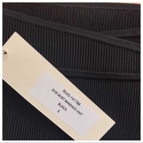 SOLD ON AKZNYC - Picture 8 of 8